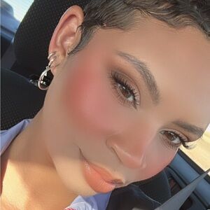 Meet your Posher, Aliyah